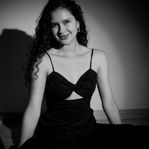 Model - Alaska Blue sexy