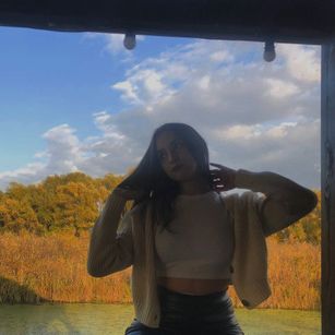 Model - Betsy_Sky bigtits