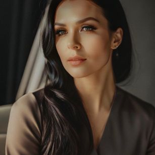 Model - Katerina brunette