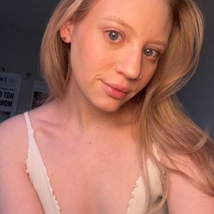 Model - Lili Turner goddess