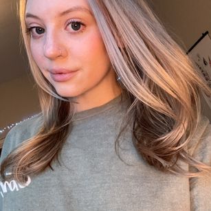 Model - Lili Turner cam2cam