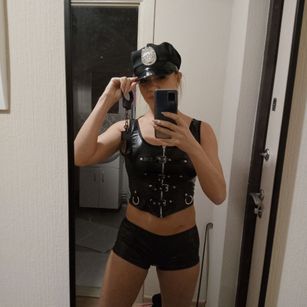 Model - KatyaPornstar deepthroat