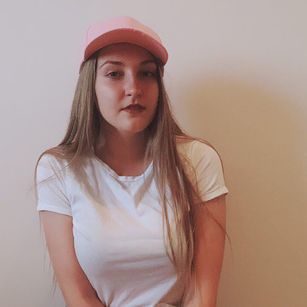 Model - Valerie sexy