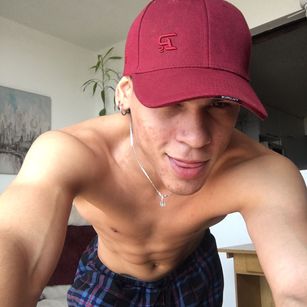 Model - Poysonsam Bigdick