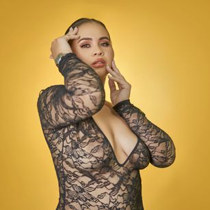 Model - TatianaArango young