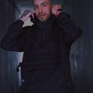 Model - Nicols Leroy cum