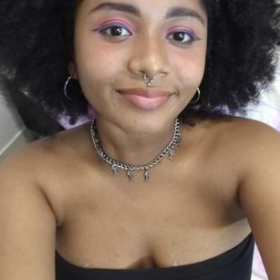 Model - ximena salazar anal