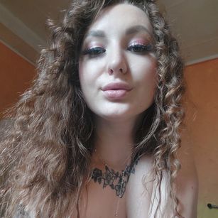 Model - CrystalDi footfetish