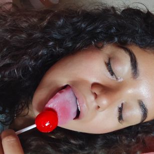 Model - Pinky pie dildo