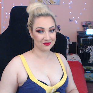 Model - Miss Lexy Gold joi