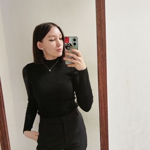 Model - AmieHartley striptease