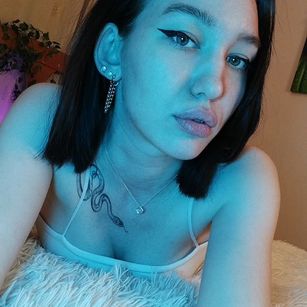 Model - AmieHartley sph