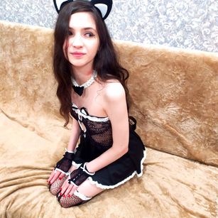 Model - Anitamagis feet