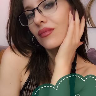 Model - Entitled Bitch femdom