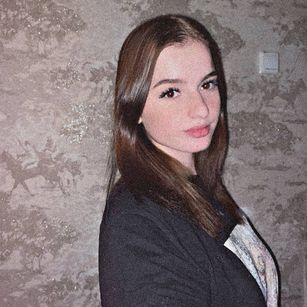 Model - Stacey brunette