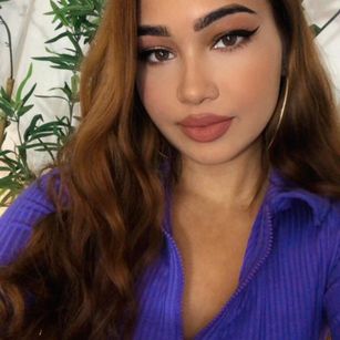 Model - PinkYasmin heels