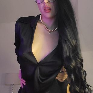 Model - WonderWoman dildo