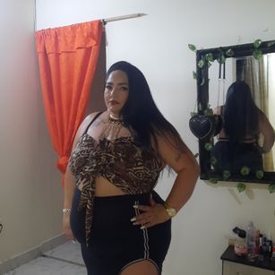 Model - Anyrebels Culona