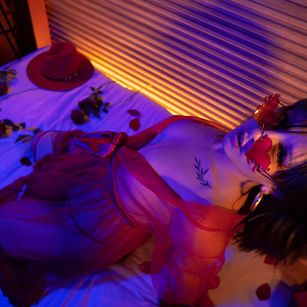 Model - Charlotte Jones anal