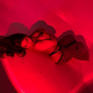 Model - Alina Wets joi