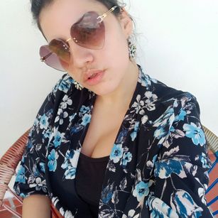 Model - Carmen Carmesi bigass