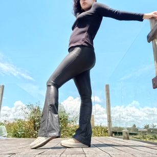 Model - Carmen Carmesi cei