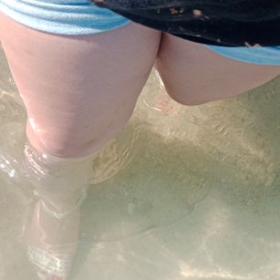 Model - Carmen Carmesi curvy