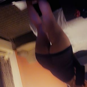 Model - FineDime amateur