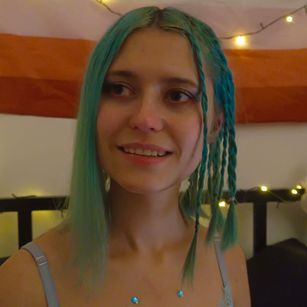 Model - Sophie and Ruby bigass