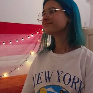 Model - Sophie and Ruby bondage