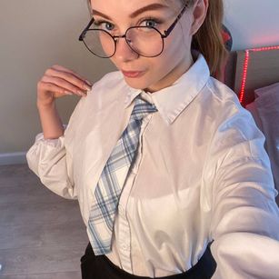 Model - Emily Fox mistress