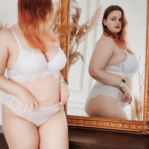 Model - Madness_Lia nipples