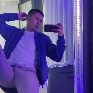 Model - Tom Hoffman rolplay