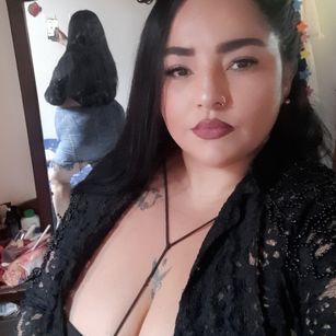 Model - Anyrebels Culona