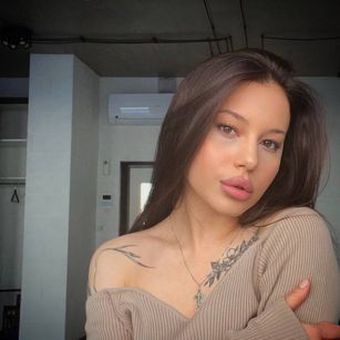 Model - Milana fitbody