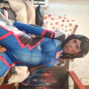 Model - April Strife dom