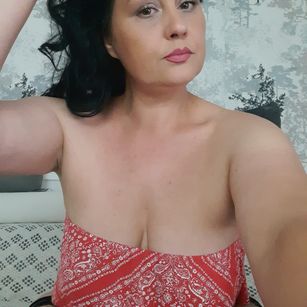 Model - NataliaBella dildo