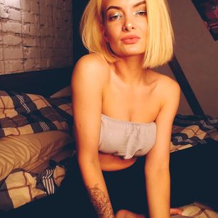 Model - Miss Sonya goddess