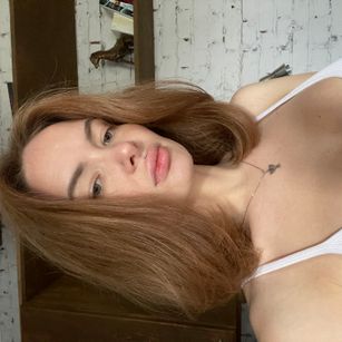 Model - Miss Sonya cei