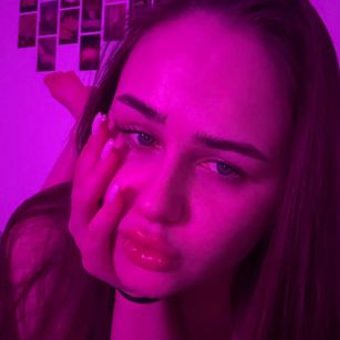 Model - Melissa Robertson roleplay