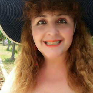 Model - KarenPretty coquette