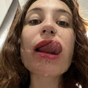 Model - just is molly kitty kitty Roleplays