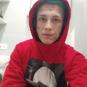 Model - Tommy Gun masturbation