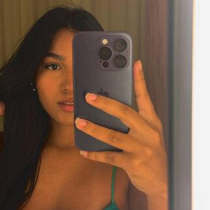 Model - Luna brasileira