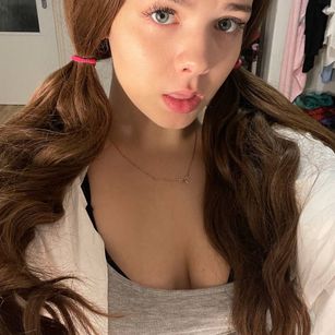 Model - Jesssy girlfriend