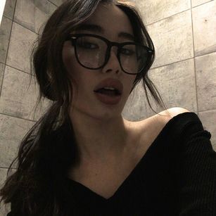 Model - sensualily dance