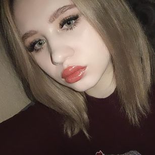 Model - Valerie fetish