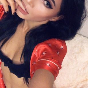 Model - MissBerry femdom