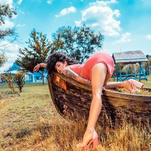 Model - Chloe LOVENSE