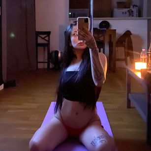 Model - Kiras Kunt pussy